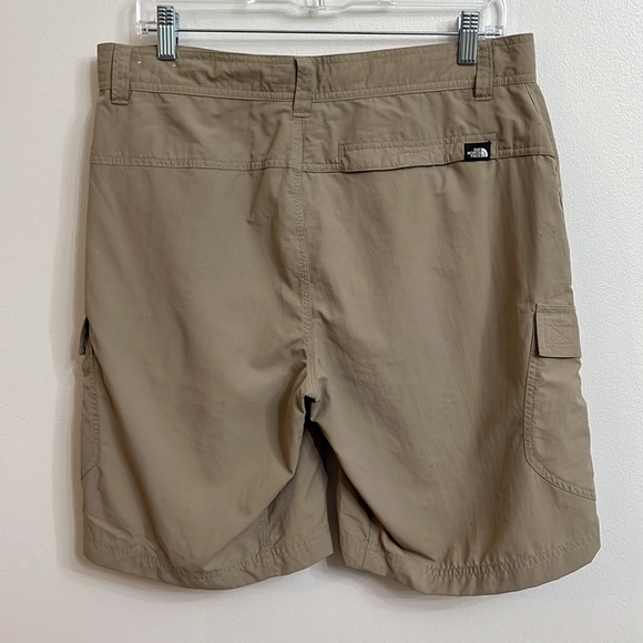 The North Face Shorts - Picture 4 of 9